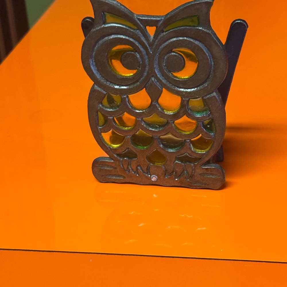Vintage 1960s-70s Owl Stained Glass Cast Iron Napkin Holder Retro 5.5" - Picture 3 of 8